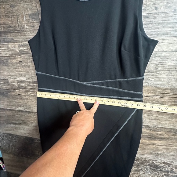 Tommy Hilfiger Black Sleeveless Sheath Dress - Picture 6 of 9